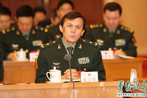 新疆军区副司令员